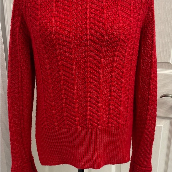 H & M Red Knit Sweater Crew Neck Chevron Pattern Size XS - Picture 6 of 16